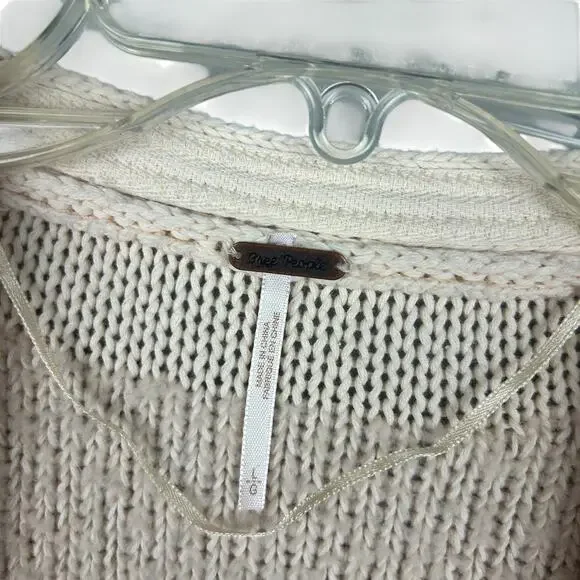 Free People Oversized Cream Chunky Button Front Cardigan Peasant Sleeve L - Picture 6 of 9